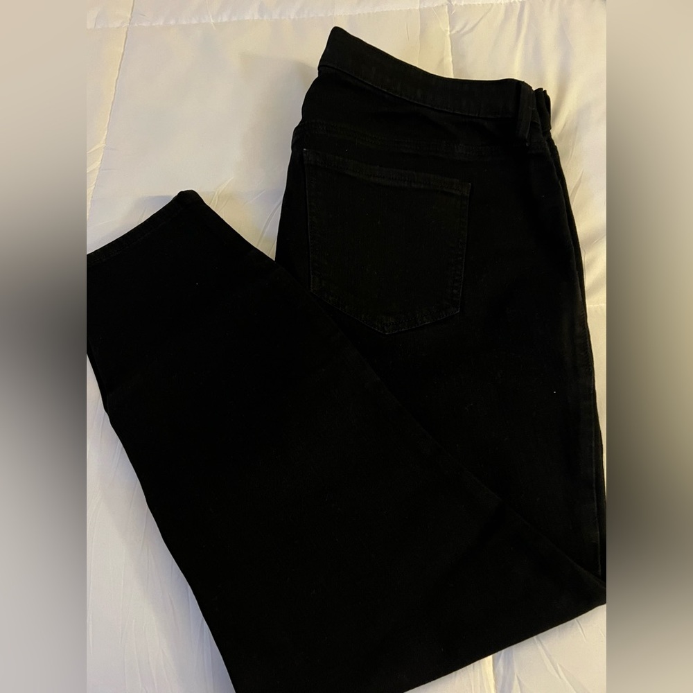 Pre-LOVED Torrid premium sky high skinny crop jeans. Size 16. EUC. - Picture 2 of 10